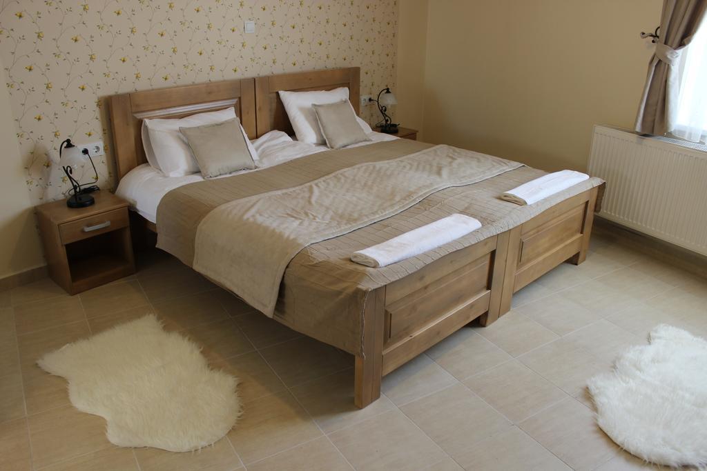 Bed and Breakfast Alice Panzio Gold Калоча Номер фото