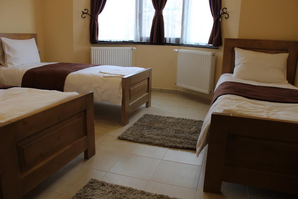 Bed and Breakfast Alice Panzio Gold Калоча Номер фото